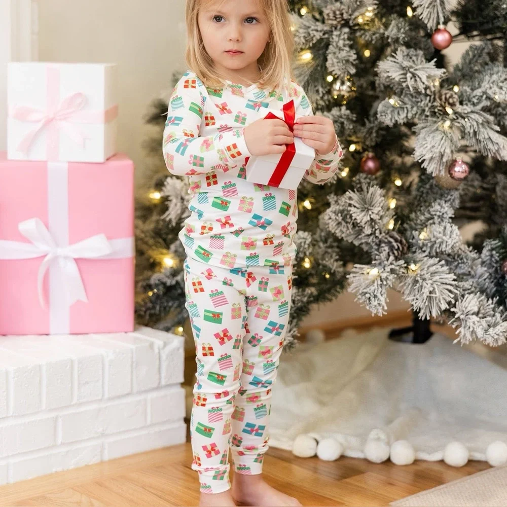 🎄Mary Square Christmas Presents Holiday Pajama Set 2T 3T
